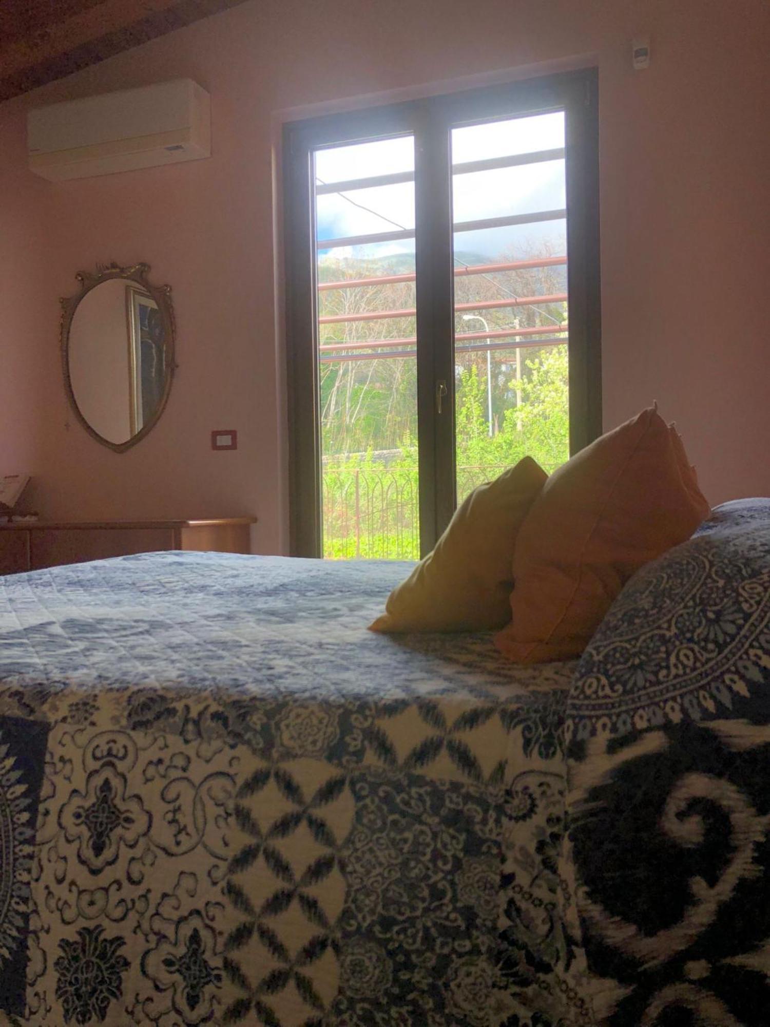 B&B La Rosa Salerno Eksteriør bilde
